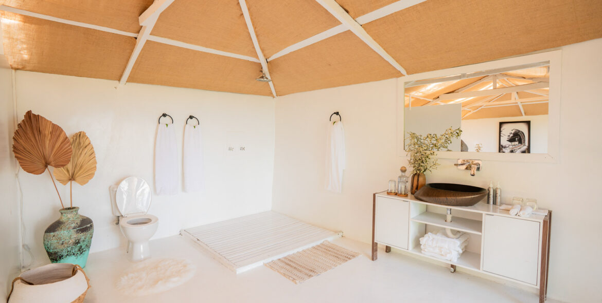 Enkaji Bathroom Manzili Mara