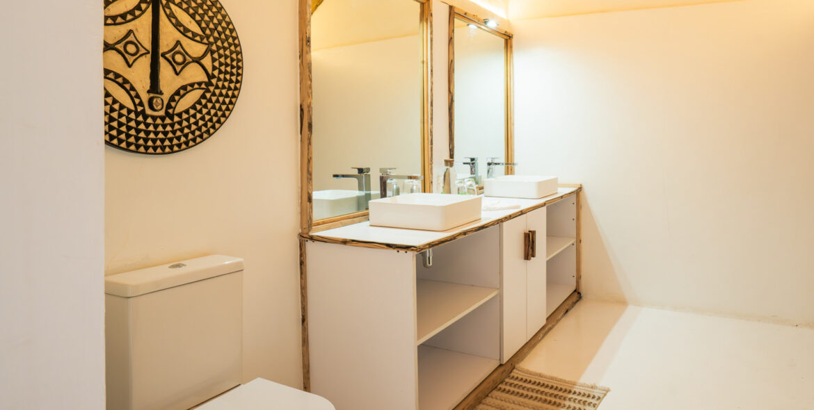 Oloip Room Manzili Mara (1)